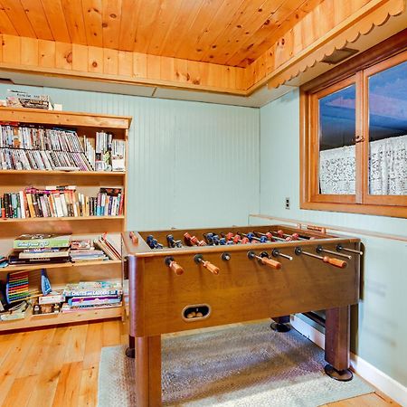 13 Mi To Downtown Quiet Lakefront Cottage トラバーズ・シティ エクステリア 写真