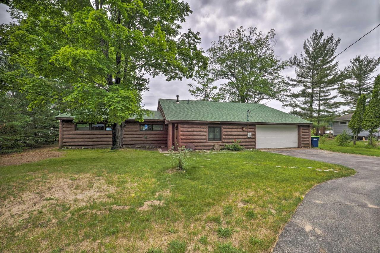 13 Mi To Downtown Quiet Lakefront Cottage トラバーズ・シティ エクステリア 写真